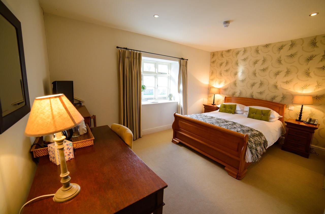 The Kings Arms Hotel Stowel ภายนอก รูปภาพ