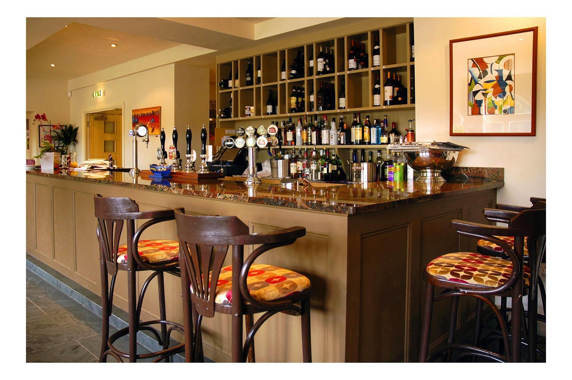 The Kings Arms Hotel Stowel ภายนอก รูปภาพ